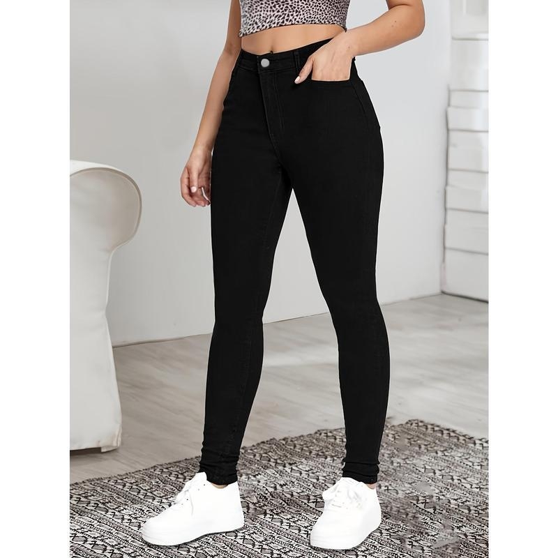 Igapäevased kõrge vööga sirge lõikega püksid, bambuskiududest kangas; peamine koostis: jänese karv; kõrge elastsus