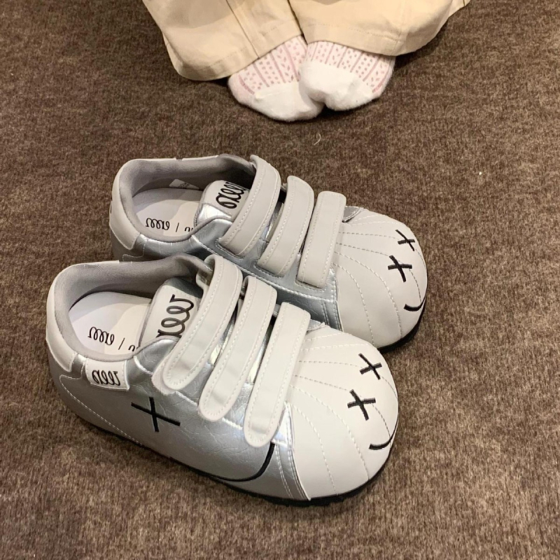 Unisex sportlikud tossud PU ülemise, PU vaheosa, kummist välistald, paeltega, madal pahkluu kõrgus