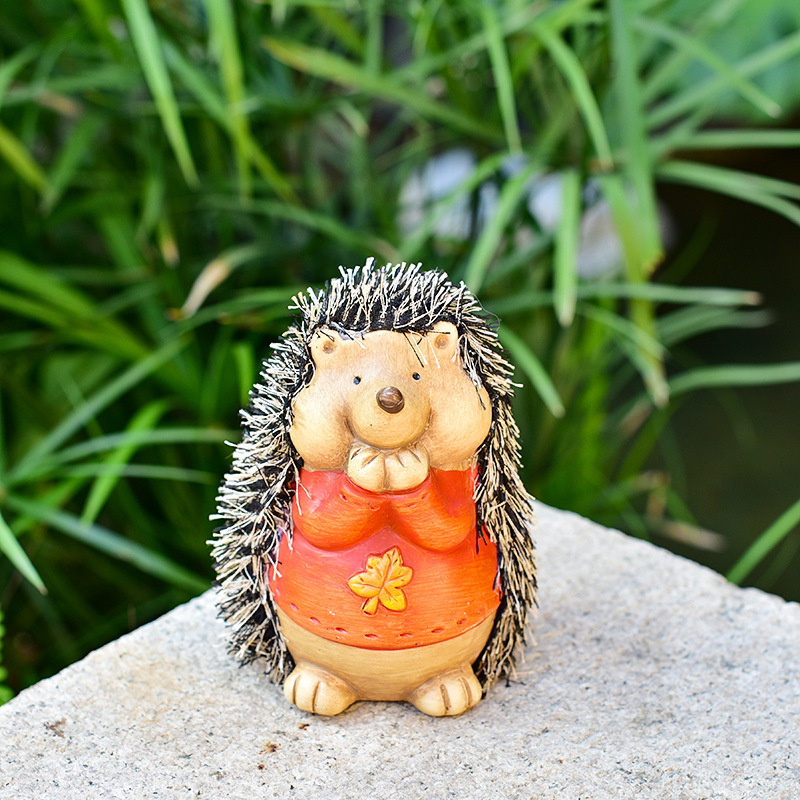 Siil lauafiguur - maalitud keraamika, loomade motiiv, kaasaegne minimalistlik stiil, kartongpakend