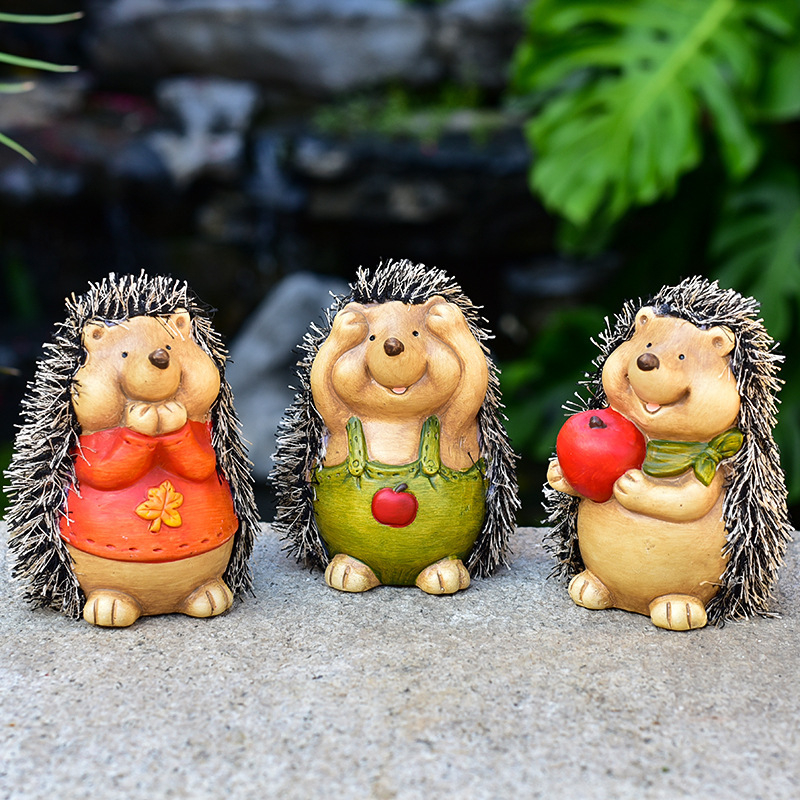 Siil lauafiguur - maalitud keraamika, loomade motiiv, kaasaegne minimalistlik stiil, kartongpakend