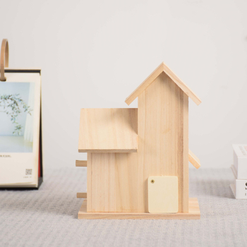 Puidust varblase pesamaja – välitingimustes villa-stiilis, kolm kambrit, kaubamärk Huke