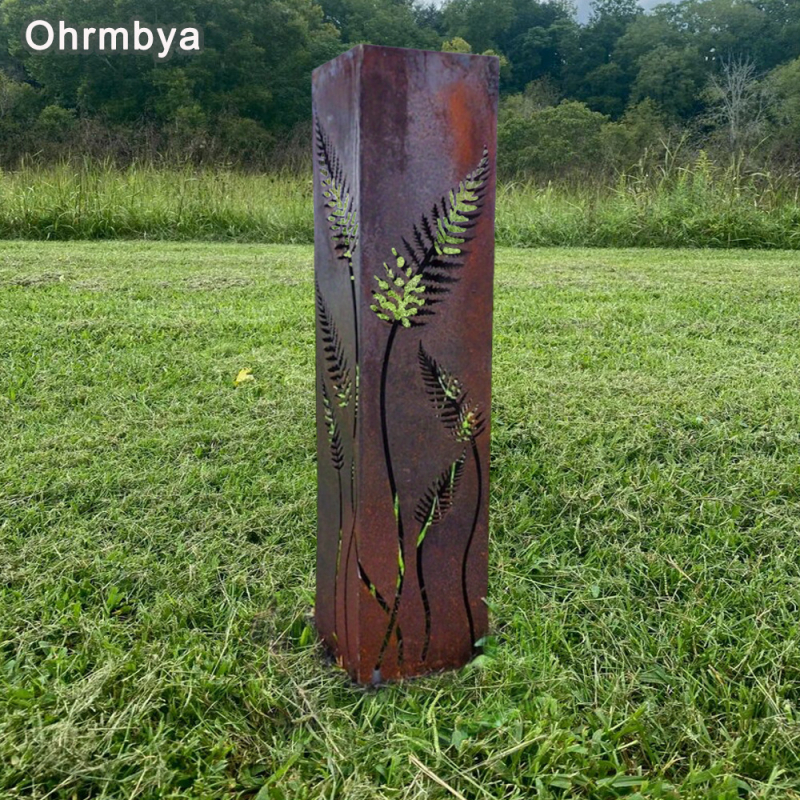 Aedkolonn taime-reljeefiga – rauest skulptuur kodu ja aia jaoks (maapiirkonna stiil, väljas)