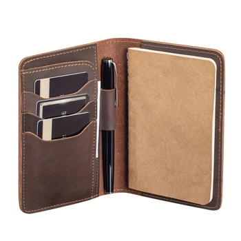 PU ādas dienasgrāmatas vāciņš ar pildspalvas cilpu, kartes turētāju un pases/dokumentu uzglabāšanu — universāls, 2025. gada pavasaris