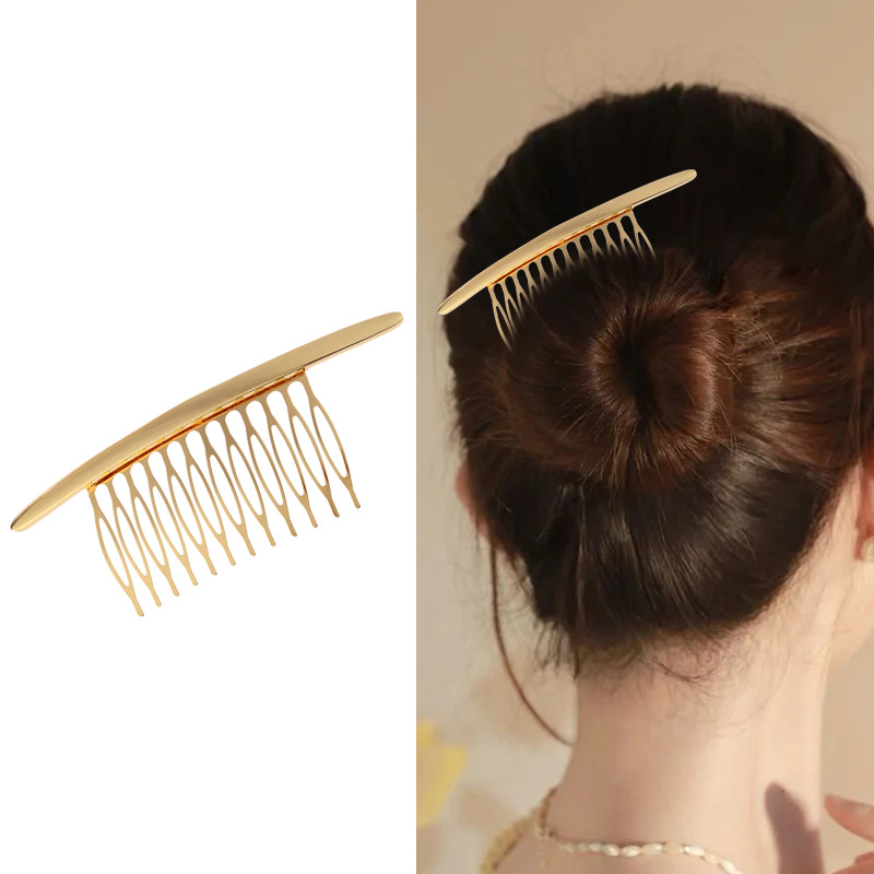 Juuksekamm sulamist, naiseliku stiiliga, lipsvorm, elektroplaadimine, kohandamise võimalus