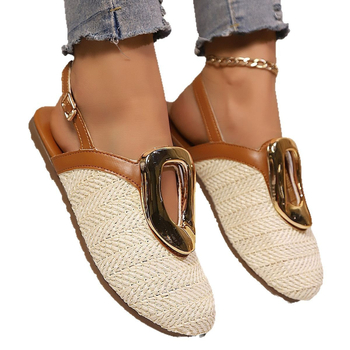 Randade sandaalid lambavillast ülemise osaga, kummist talla, suletud varvas, tagant rihm