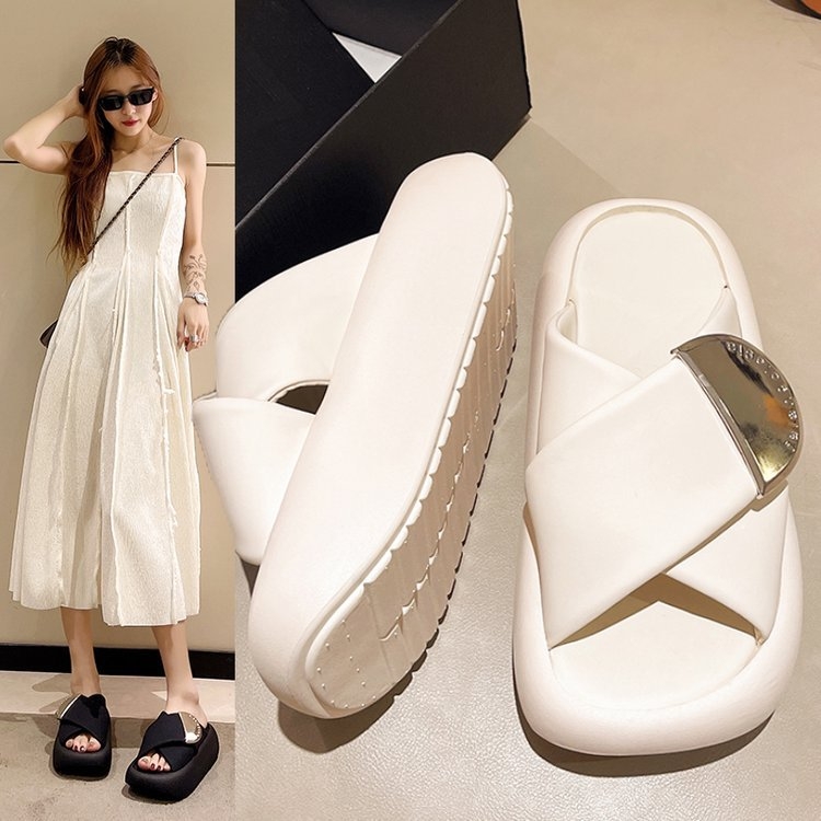 Baotou Täiskasvanute Vabaajajalatsid | Plastik ülemine, kummist talla