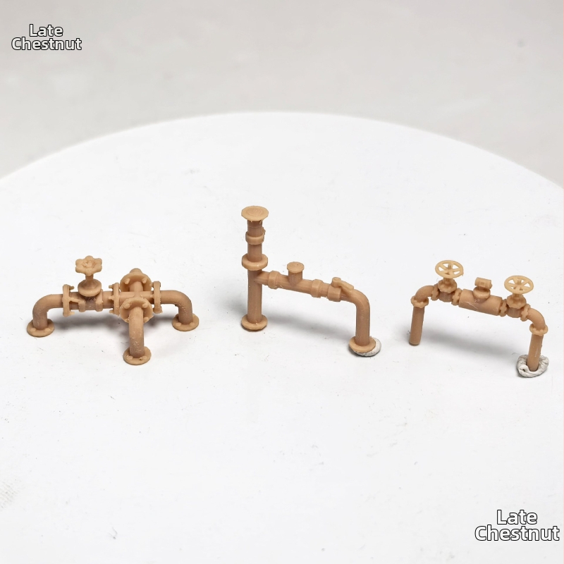 Skalas auto modeļa piederumi: caurules vārsts, rūpniecisks tērauda ūdensvads un ugunsdzēsības modelis