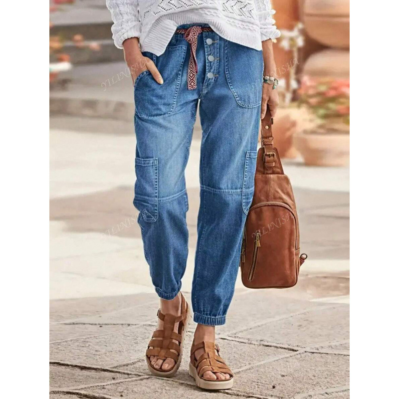 Naistepüksid eesnööp ja mitmekesiste taskutega, veidi kitsenev lõik ja sirged säärmed, fleece-vooder, polüesteri segu, vöökoht – vidukļa jostu