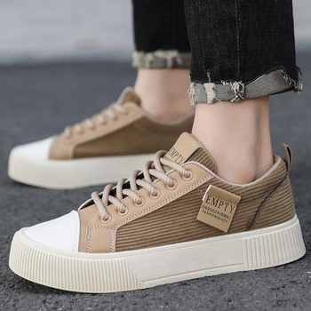 Meeste igapäevased tennised velvetise ülaosaga, ümmarguse ninaga, paks platvorm, pitsiga sulgemine