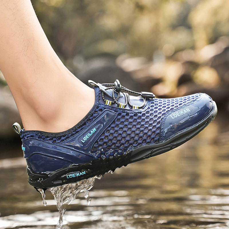 Meeste sandaalid matka jaoks, hingav võrk ülemine, elastne sulgemine, PVC tall, sportlik stiil, meestele 18–40 aastat