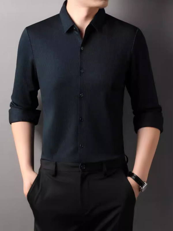 Särk lapelkrae, jacquard-viskoosi segu, anti-krutības un augsta elastība, garas piedurknes, piemērots griezums