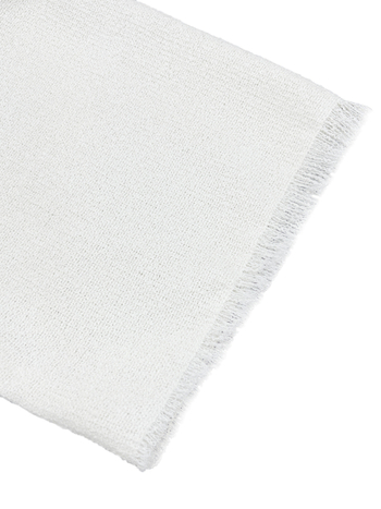 Lõdva lõikega särk poolpikkade varrukatega, V-kaelus nööriga, puuvillast-poliesteri segu