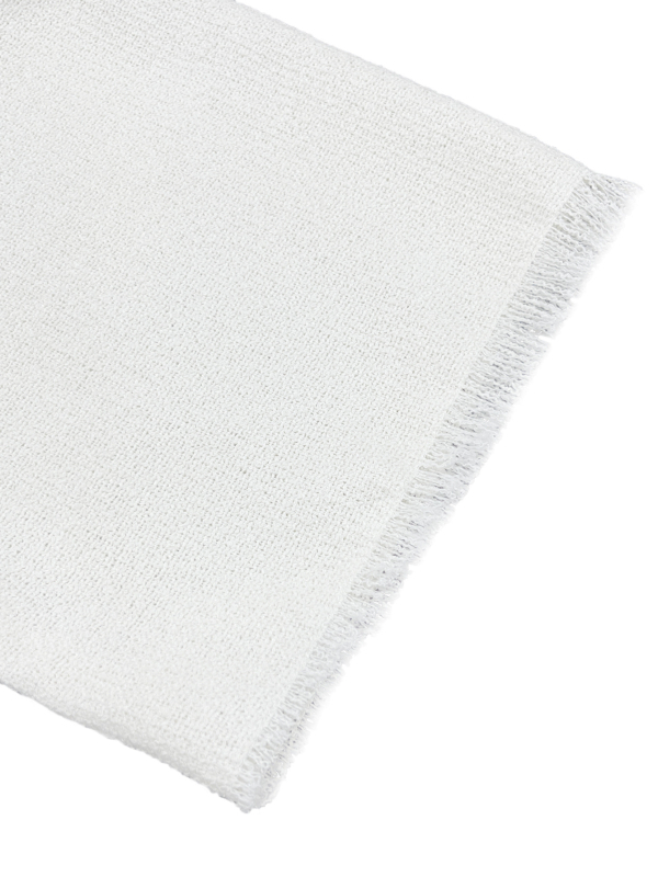 Lõdva lõikega särk poolpikkade varrukatega, V-kaelus nööriga, puuvillast-poliesteri segu