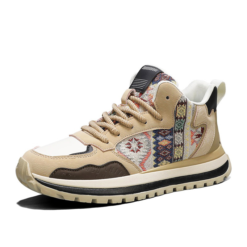 Meeste kõrged sportlikud tossud igapäevaseks kasutamiseks; ülemine nahast ja tekstiilist, sisetald võrkvoodriga, PVC talla, paelaga kinnitused