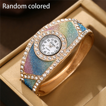 Naiste kvarts käekell käevõru stiilis, 32 mm ümmargune dial, korpus ja rihm sulamist, veekindlus puudub