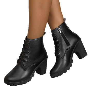 Naiste moodne saapad: PU ülemine, libisemiskindel kummist tald, ümmarguse varba, paks konts 6–8 cm, külje lukk kinnitusega