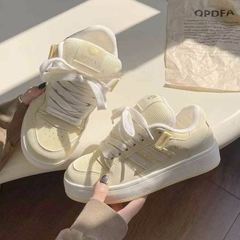 Naiste ploksed jalatsid kevadeks PU ülemine, ümmargune varvas, lühike varvas, kummist tald, keskmise kõrgusega kand 3–5 cm