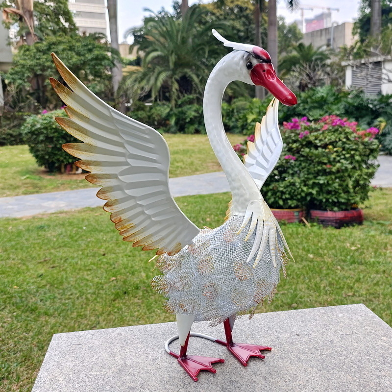 Välismetallist luik-skulptuur, kaasaegse minimalistliku stiiliga, materjal: raud, tootekood: #091, bränd: Xiamen senwei