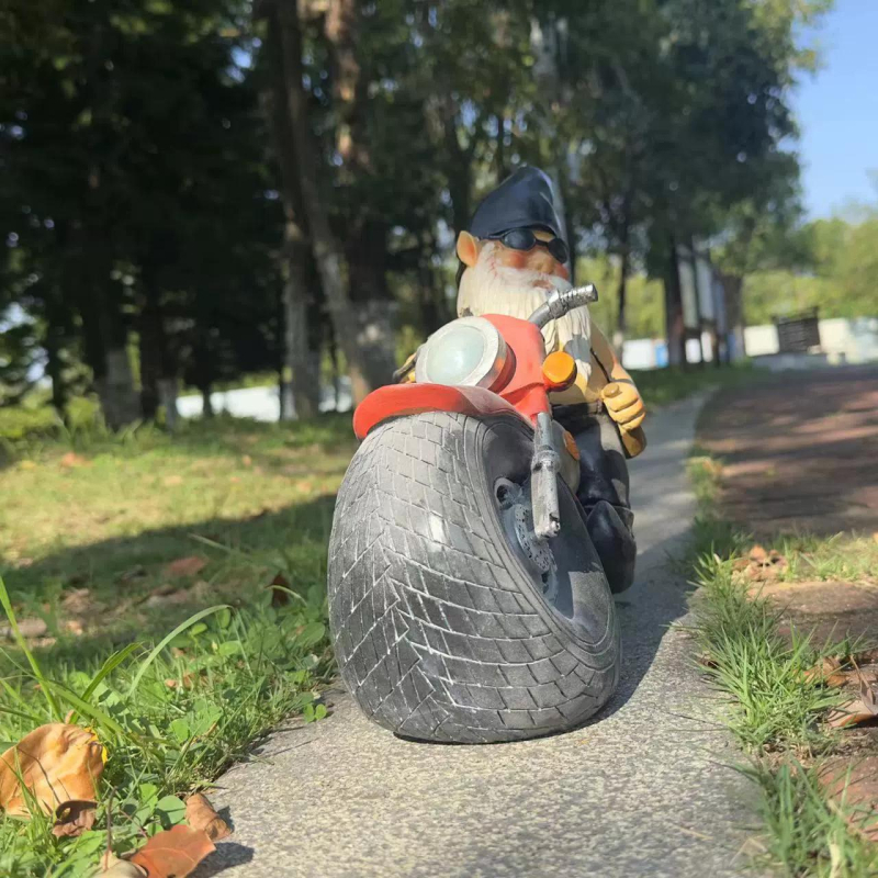 Aiakujukese figuur – väike motorrattur, Auspicious bränd, välistingimuste maastiku dekoratsioon, Ameerika maapiirkonna stiil, valmistatud vaigust