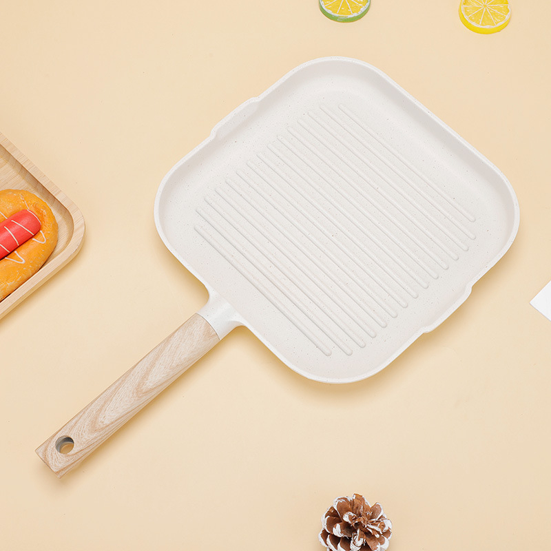 Alumiiniumist sulamust pann mittekleepuva kattega, sobiv üldistel pliididel