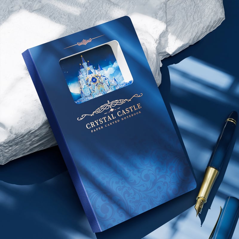 Märkmik cartoon-tüdrukust inspireeritud disainiga; kaas kahekordse offset-paberist; teksti paber toor puidupulpp; 150 g; traadita köide; 50–100 lehekülge