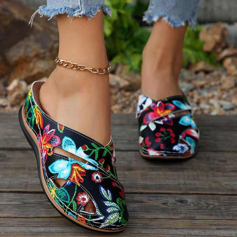 Naistele mõeldud sandaalid varba kaitsega ja avatud tagant, PU ülaosa, PU sisemus, PU tald, keskmise kõrgusega ülaosa, talla paksus 3–5 cm