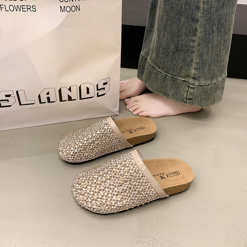 Õhkkindlased võrgust sandaalid rhinestonesidega, ümmarguse varba otsaga, kummist tallaga (Ülemine: võrk + rhinestones; Sisetald: võrk; Aasta/Sezon: suvi 2025)