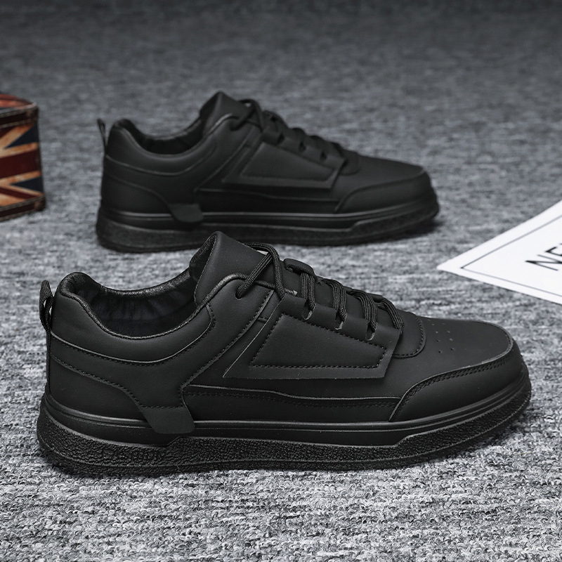 Meeste PU ülaosaga tossud, kummist tallad, paelad, madal kõrgus, ümmargune varvas