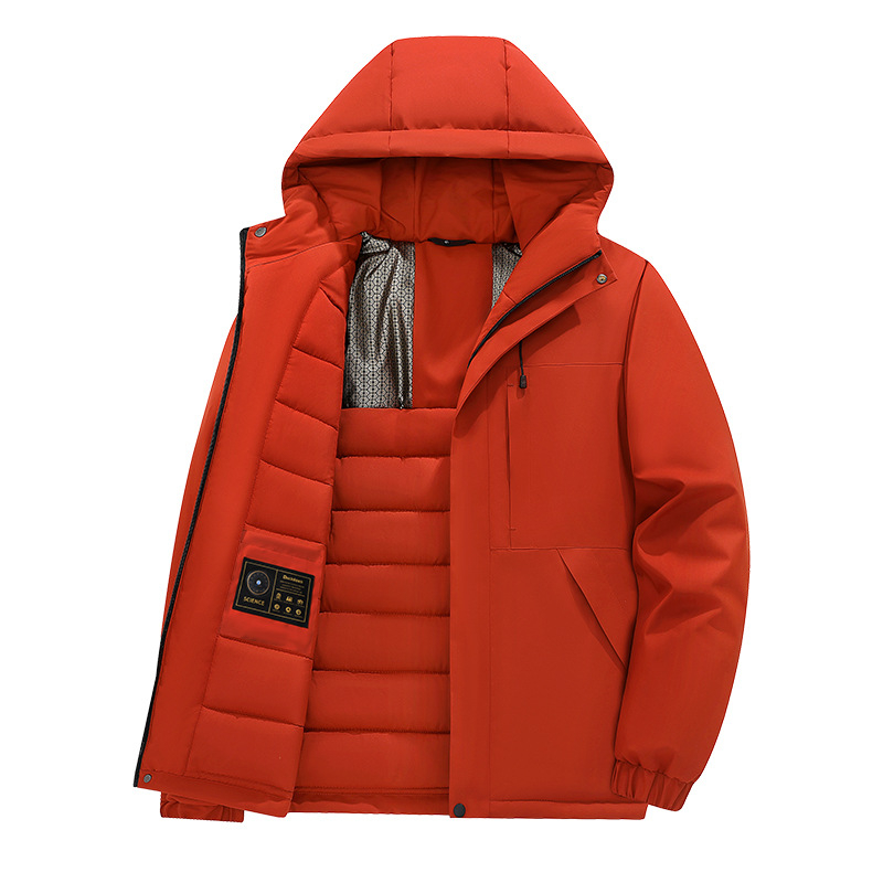 Polüesterist jope kapuutsiga ja tõmblukuga, paks talvine soojus, väliskangas ja vooder 100% polüester, külgtaskud