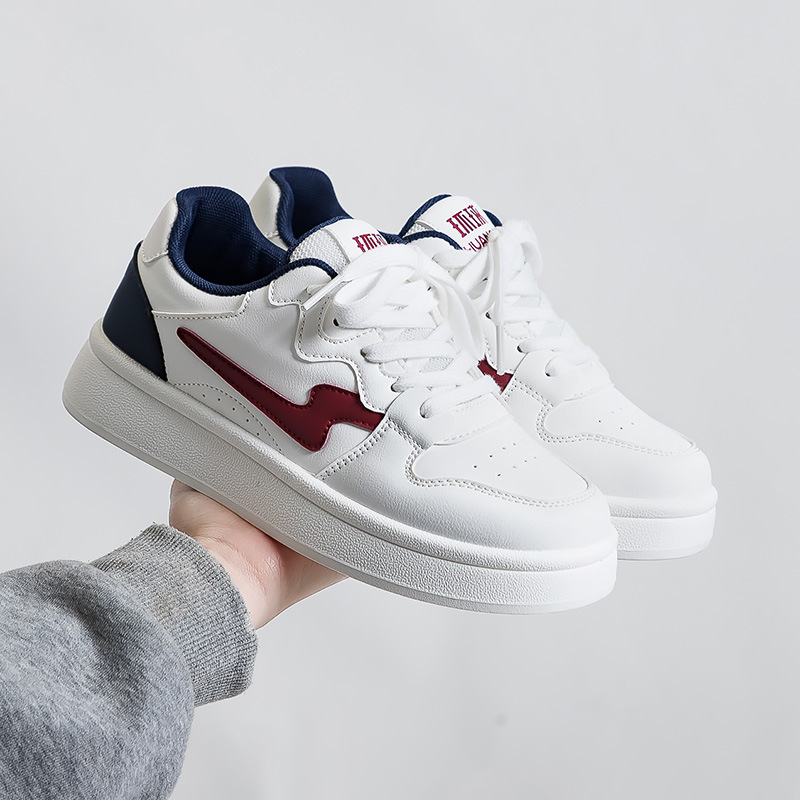 Naiste spordijalatsid sünteetsest nahast, kummist tald, 3–7 cm kõrgus, riidekinnitusega, latex sisetald, hingavad, igapäevane stiil