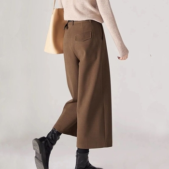 Naiste villased laiad püksid Capri pikkusega, kootud kangas, tavaline paksus, ei venita, igapäevaseks kandmiseks