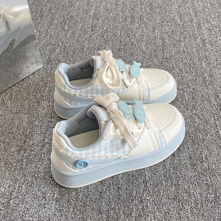 Paksu tallaga loaferid, ümmarguse nina, PU pealne, kummist tald, keskmise kõrgusega kanna 3-5 cm