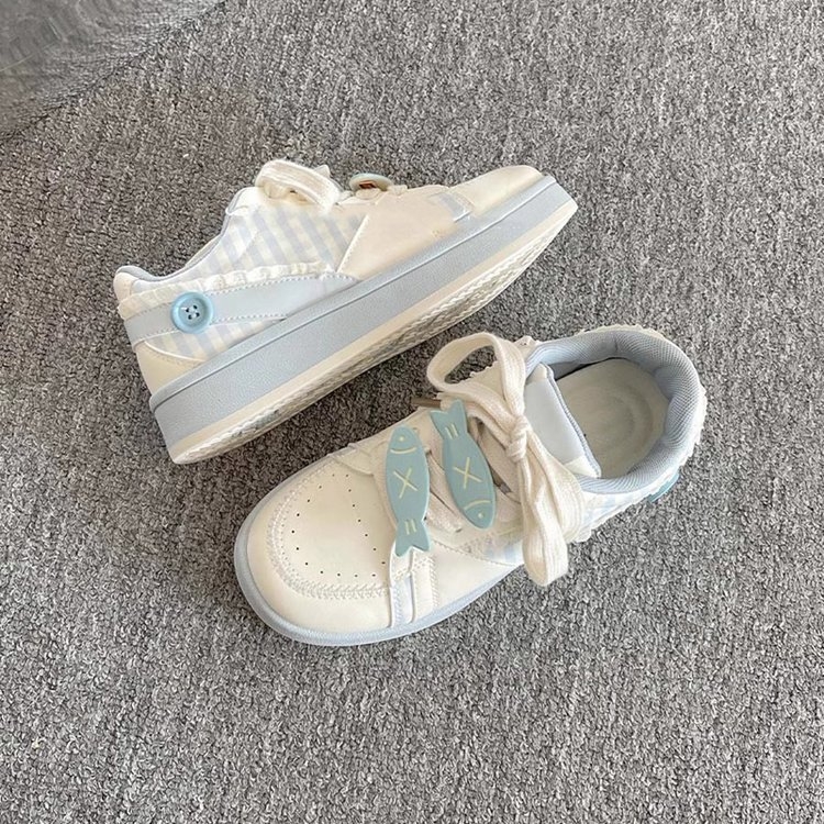 Paksu tallaga loaferid, ümmarguse nina, PU pealne, kummist tald, keskmise kõrgusega kanna 3-5 cm