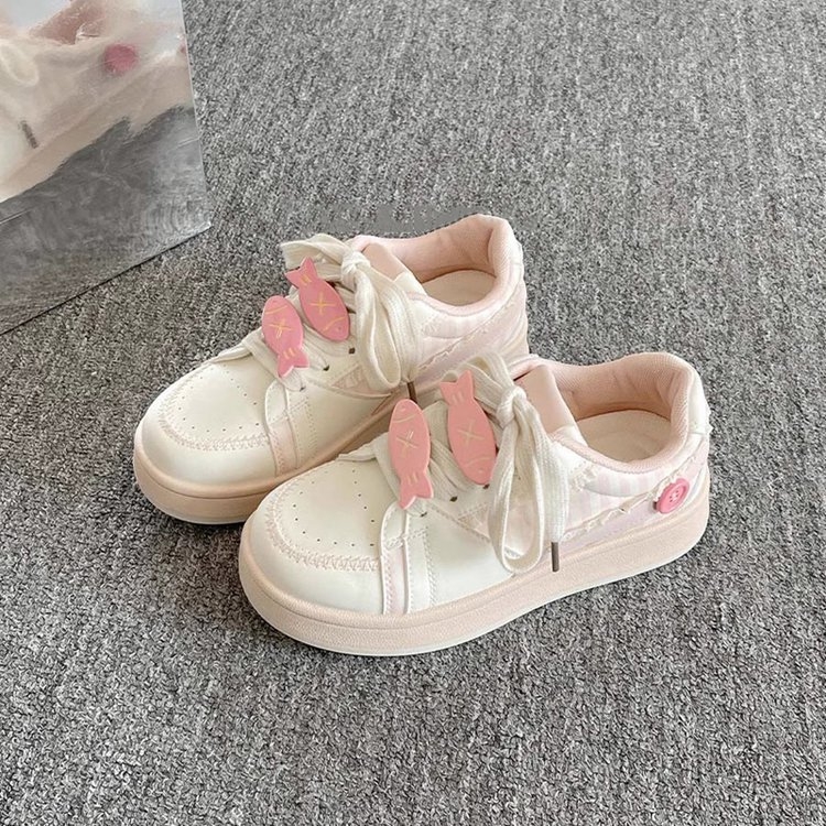 Paksu tallaga loaferid, ümmarguse nina, PU pealne, kummist tald, keskmise kõrgusega kanna 3-5 cm