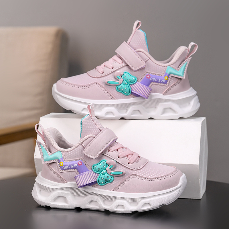 Tüdrukute jooksejalatsid kunstnahast, sügisesed–talvised, kerged, libisemiskindlad, karikatuurimustriga, MD tald, vanus 4–16 aastat