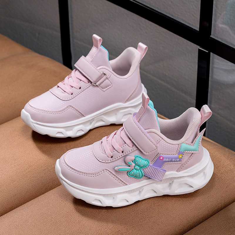 Tüdrukute jooksejalatsid kunstnahast, sügisesed–talvised, kerged, libisemiskindlad, karikatuurimustriga, MD tald, vanus 4–16 aastat