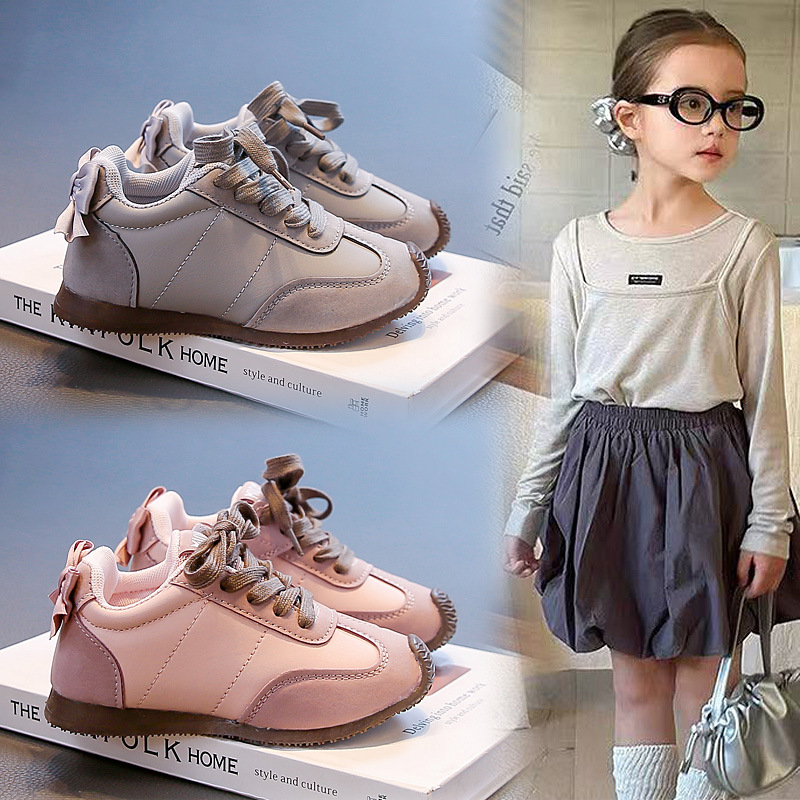 Jooksujalatsid, Ülemine osa: kunstnahk; Hingav, kerge, kulumiskindel; Tald: kumm; Ees pitsidega kinnitatav