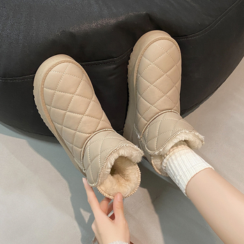 Naiste lumejalanõud PU ülemine osa, kummist talp, sees kunstlik karusnahk, sisetald kunstlik karusnahk, kõrge varvas