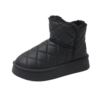 Naiste lumejalanõud PU ülemine osa, kummist talp, sees kunstlik karusnahk, sisetald kunstlik karusnahk, kõrge varvas