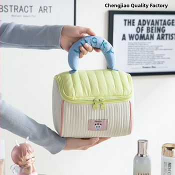 Kosmetikakott Cute House disainiga tüdrukutele, reisile sobiv, suur maht; materjal: Muu; bränd: Muu; funktsioon: Muu; sugu: Naine; igapäevane kasutamine