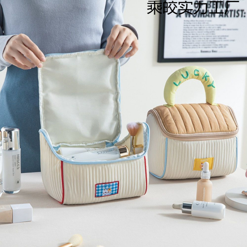 Kosmetikakott Cute House disainiga tüdrukutele, reisile sobiv, suur maht; materjal: Muu; bränd: Muu; funktsioon: Muu; sugu: Naine; igapäevane kasutamine