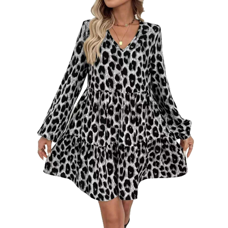 Leopardi mustriga kleit, sügav V-kaelus, pikad varrukad, keskpikkus, polüester