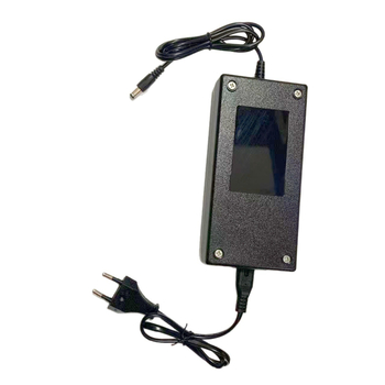 Maskeeritud laadijaga ravimikarbi turvakarp — kaasaskantav plastikkarp, mudel JCY-12150, maht 1 L