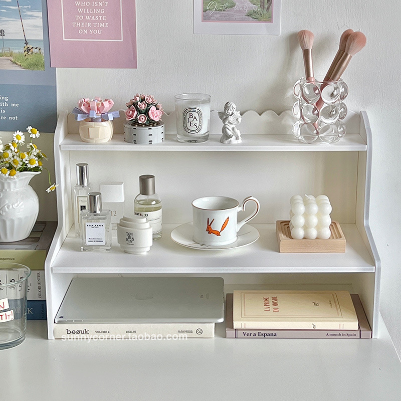 Kahekorruseline puidust laua hoiukapp – liikuv lauakorraldaja