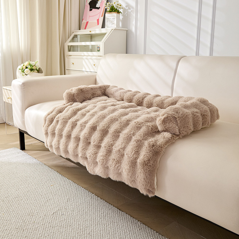 Plüüžist koera pesake - libisemiskindel, talve paksendatud matt, mudel 11.14