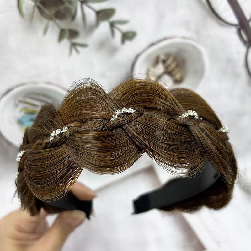 Naistele mõeldud peavõru, kõrgendatud efektiga, laia, libisemisvastane, kristallidega, kalasaba punutis, kõrge kroon, käsitöö PD, retro-stiil, kevad 2025