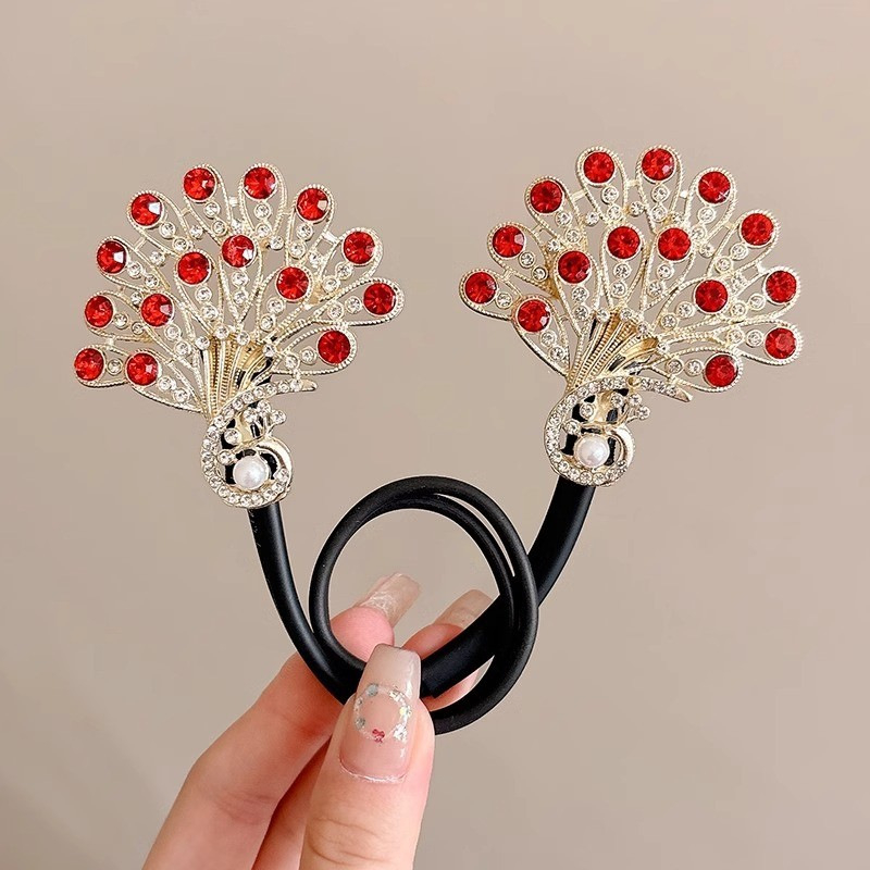 Alumiiniumist juukseklips – kootud kujundus, käsitöö, Korea stiil, kevad 2025