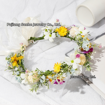 Boheemiline lillede pärg peale, käsitsi kootud materjal, elegantne unisex pulmatarvik, kevad 2025