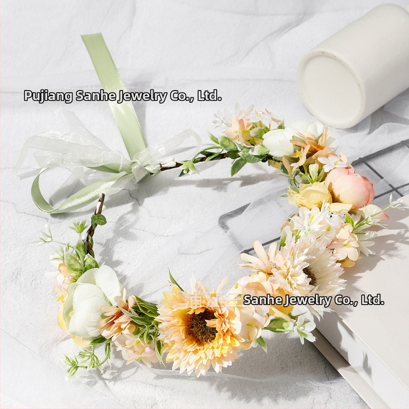 Boheemiline lillede pärg peale, käsitsi kootud materjal, elegantne unisex pulmatarvik, kevad 2025