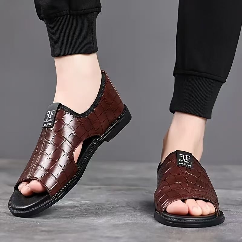 Pánske sandále – vrchný materiál mikrovláknová koža, podrážka z gumy, zapínanie slip-on, tvar prstov okrúhly, vodotesné